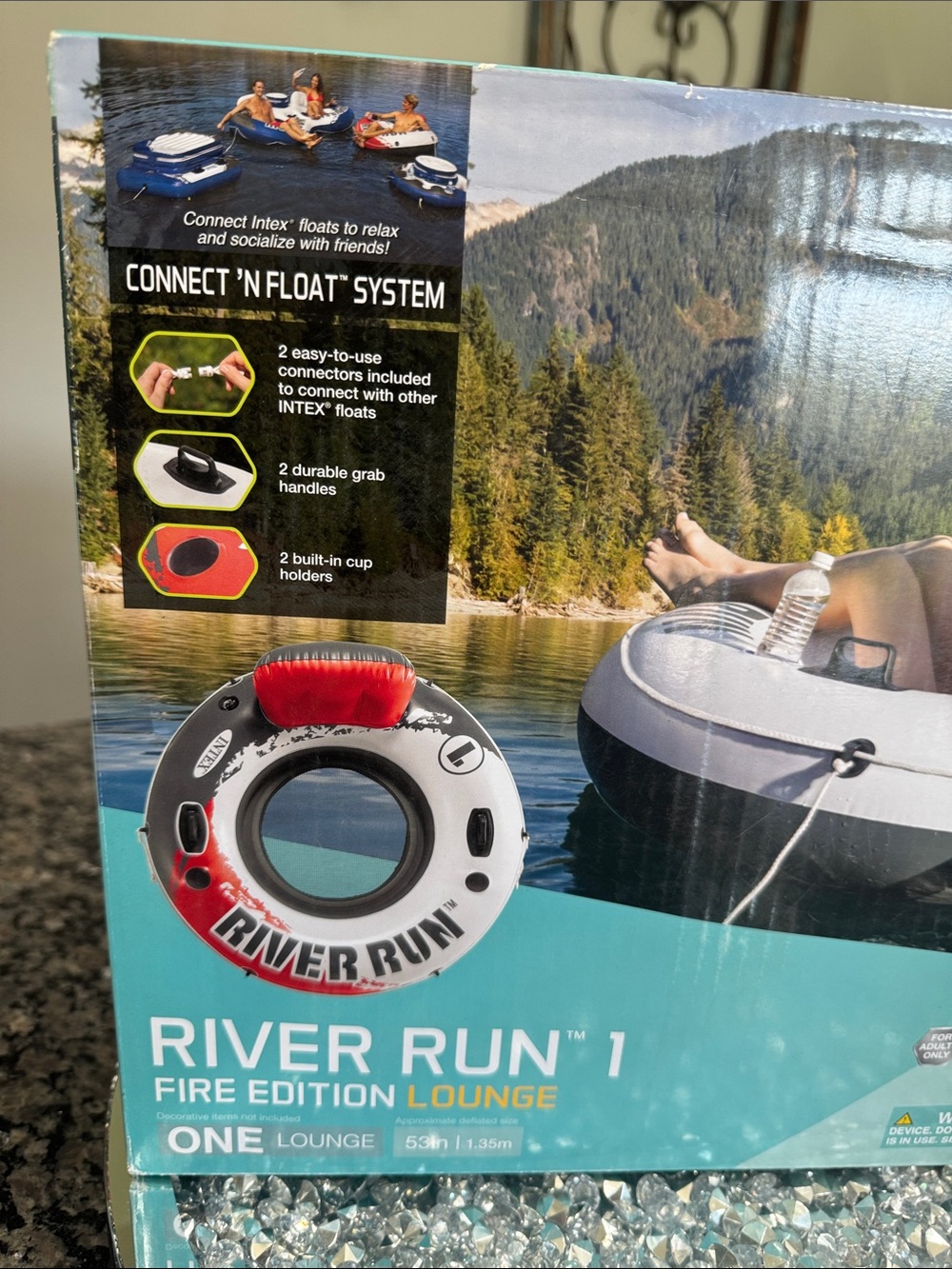 Intex River Run Swim Lounge – Red and White NEW - Picture 5 of 9